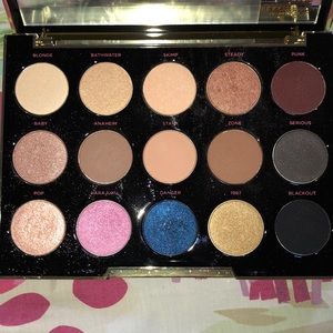 Urban Decay | Gwen Stefani Eye Shadow Palette